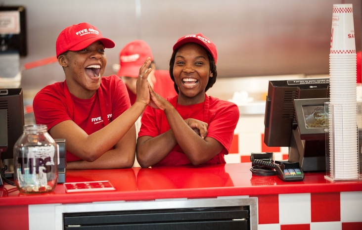 Oberes Bannerbild für Five Guys Germany GmbH